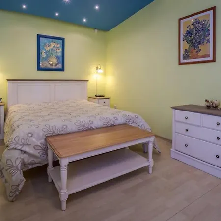 Cozy Private 4 Bedroom House Near Seaside Ferienhaus